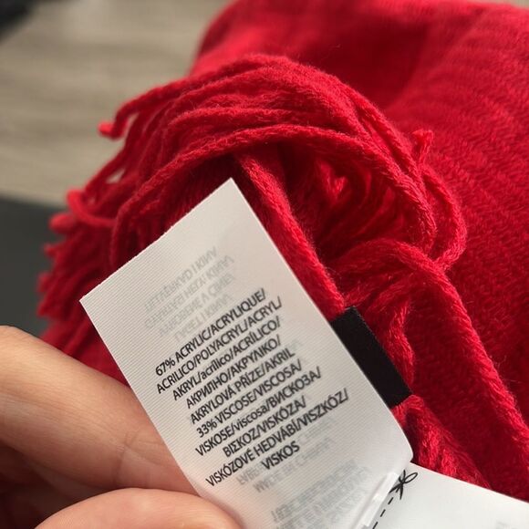 Echo Scarf Ruby One Fringe-Trim Solid Knitted Textured Cozy - Picture 3 of 4